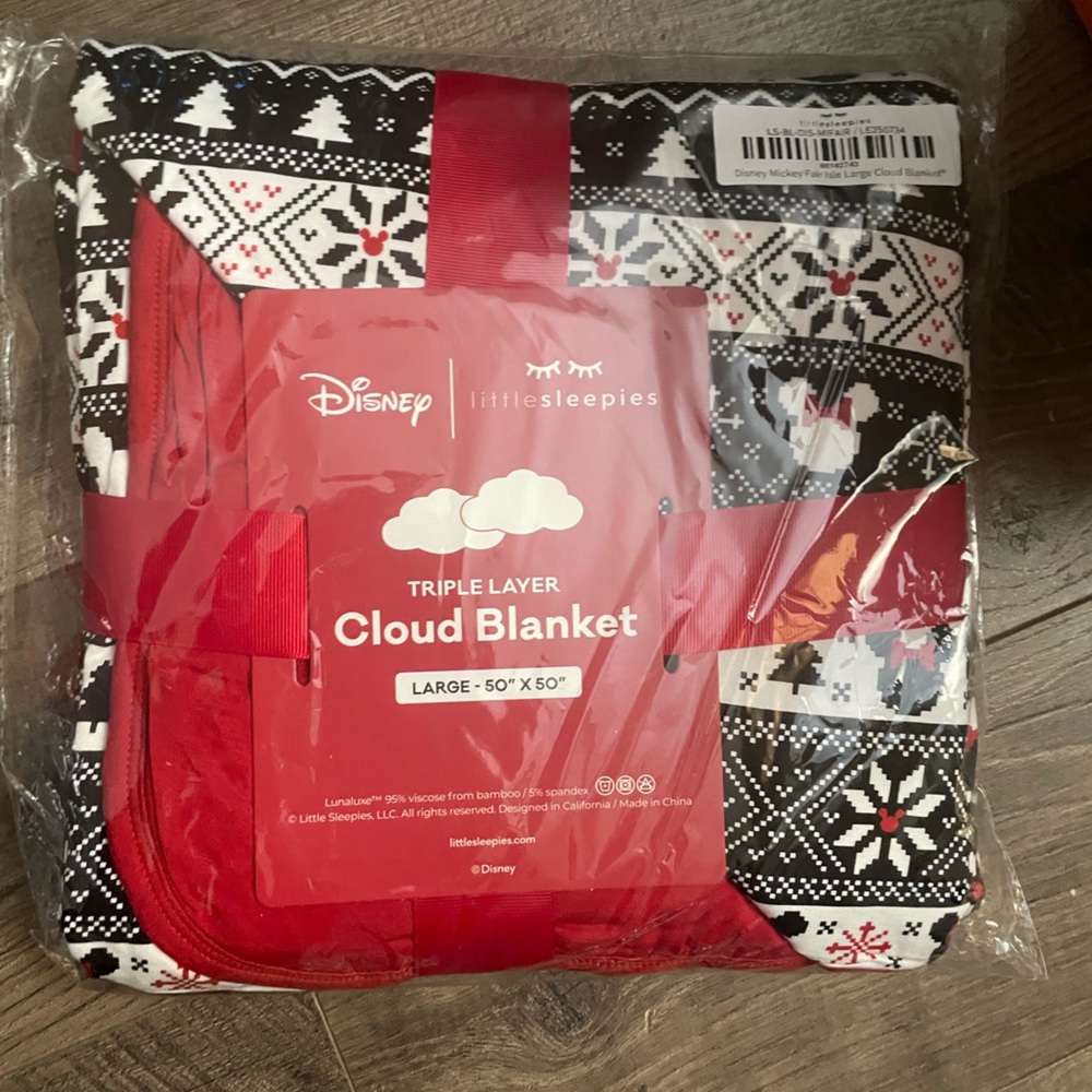 little sleepies large cloud blanket- disney mickey fair isle